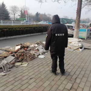 凤台执法中队巡查及时 避免建筑垃圾长期堆放