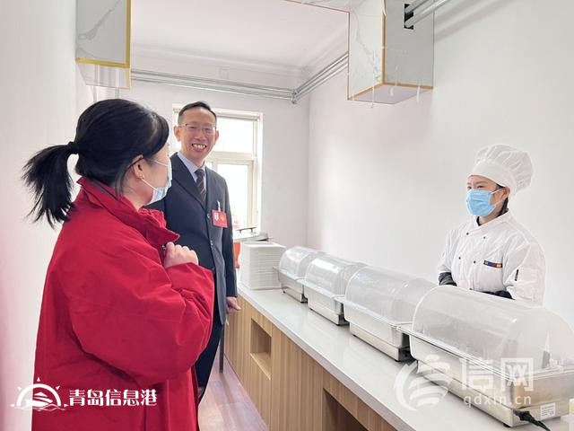 信网探班提案组：肩负委员重托 他们默默付出