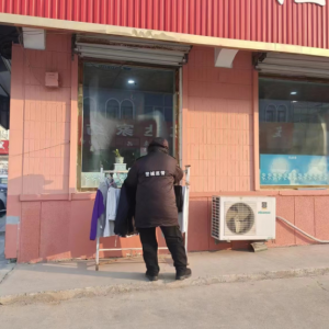 集中清理沿街晾晒，精准提升城镇文明形象！