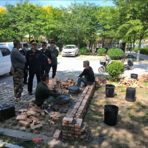 凤台执法中队开展占路施工专项整治 守护城市公共利益