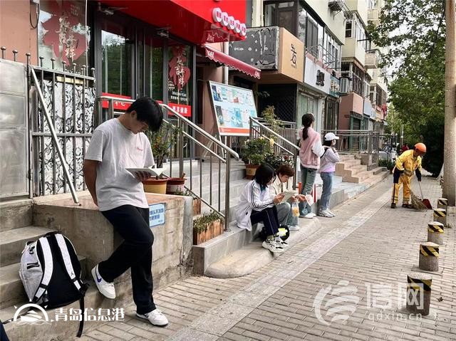直击高考：老师六点半就来到考点 将全程陪伴考生