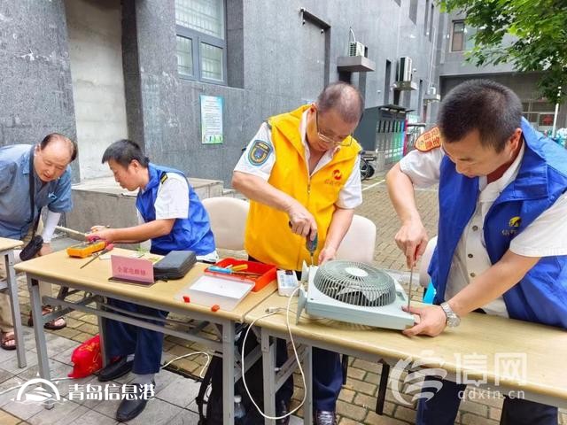 信新相映走进延吉路社区 志愿者在服务中不断提升自身技能