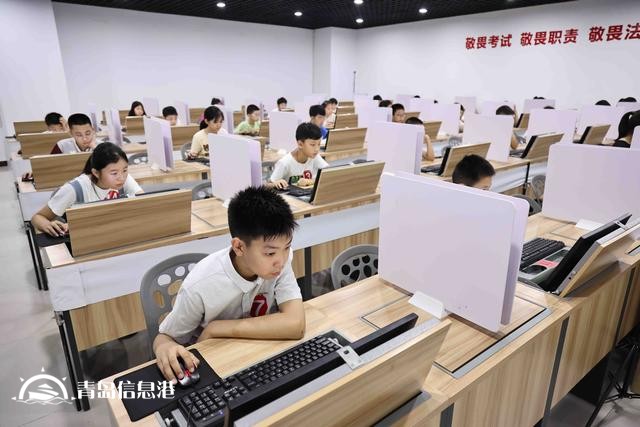 青岛市第九届“学国学 诵经典 传美德 争做 国学小名士”竞赛活动半决赛顺利举行