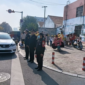 城管蓝常态化护学 保障校园周边环境