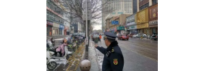 一抹“城管蓝”扮靓城市美—李园街道综合行政执法中队开展集中整治行动 ...