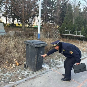 同和中队：垃圾分类齐参与，执法宣传入人心