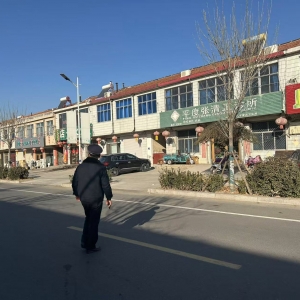 店子执法中队--整治垃圾广告违规行为