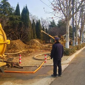 平度市凤台执法中队及时制止违规施工 筑牢城市发展防线