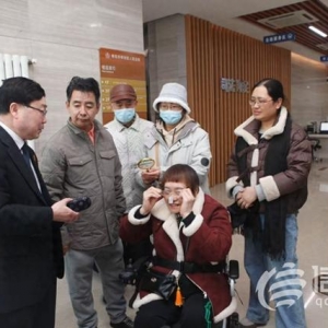 李沧区残联一行到李沧法院实地体验无障碍诉讼服务