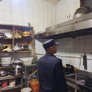 同和中队：“信用+执法”守护城市“烟火气”， 净化餐饮“油烟味” ...