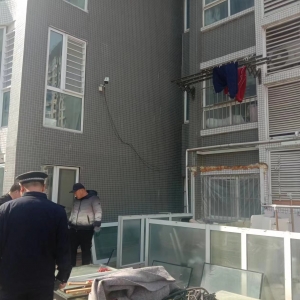“私搭乱建”不可取，拆违工作严执行
