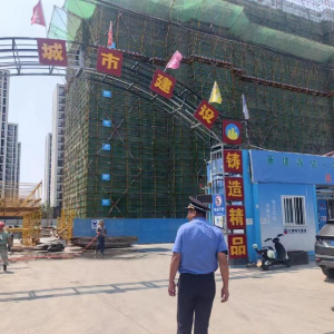 平度市凤台执法中队多管齐下治扬尘 筑牢空气质量防护网