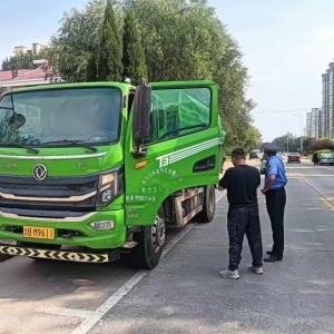凤台执法中队：“执法+普法” 源头减少施工扬尘