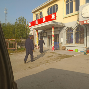 焕新镇容展新颜！云山中队全力推进镇容镇貌清理行动​