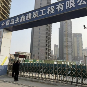 东阁执法中队常态巡查不松懈 扬尘管控见成效