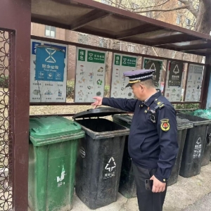 凤台中队：重拳整治分类乱象 擦亮辖区生态名片