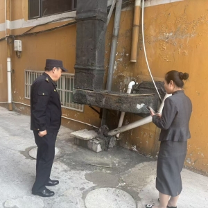 同和中队：“信用+执法”严查餐饮违规排污
