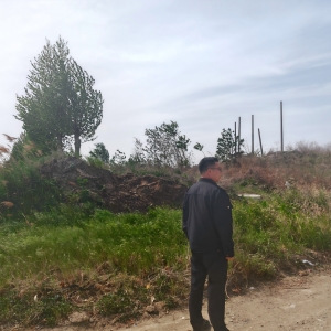 同和中队：严控建筑垃圾乱倾倒，精细巡查护市容