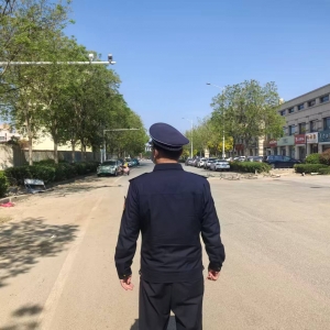 平度市东阁街道执法中队深化精细管理，加强市政道路守护