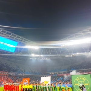 中超第三轮海牛主场1：4惨遭浙江队逆转，下半场崩盘遭遇三连败 ...